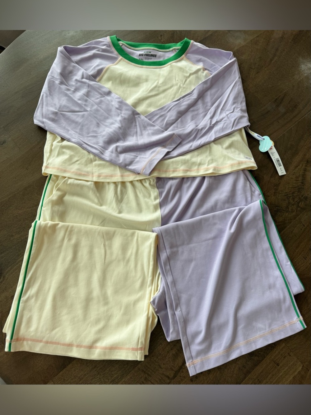 Alice + Olivia Lavender and Cream Two-Piece Lounge Set